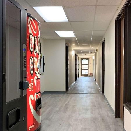 Quality Inn Albuquerque East I-40 Juan Tabo Exit Екстериор снимка