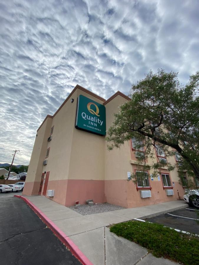 Quality Inn Albuquerque East I-40 Juan Tabo Exit Екстериор снимка
