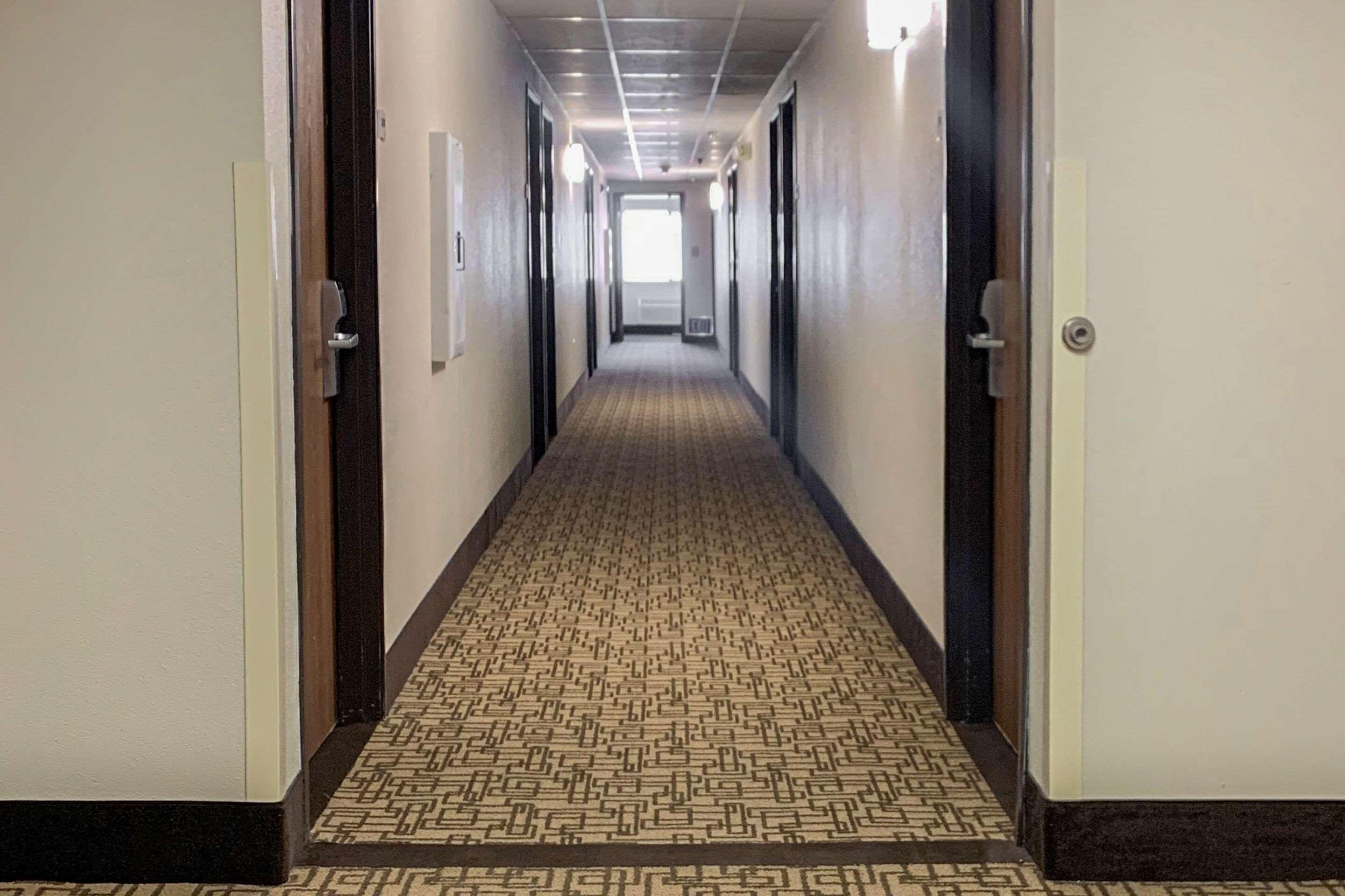 Quality Inn Albuquerque East I-40 Juan Tabo Exit Екстериор снимка
