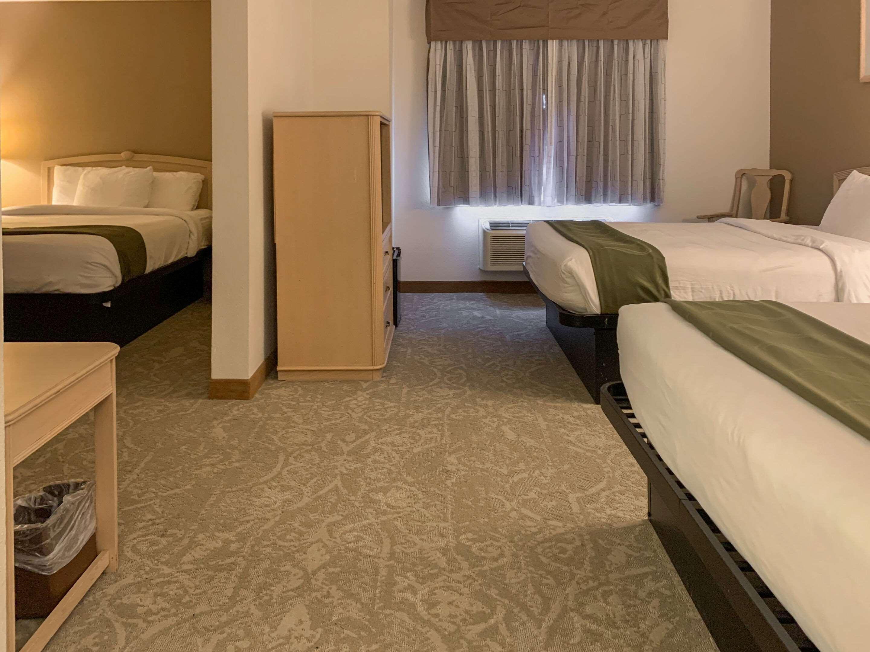 Quality Inn Albuquerque East I-40 Juan Tabo Exit Екстериор снимка